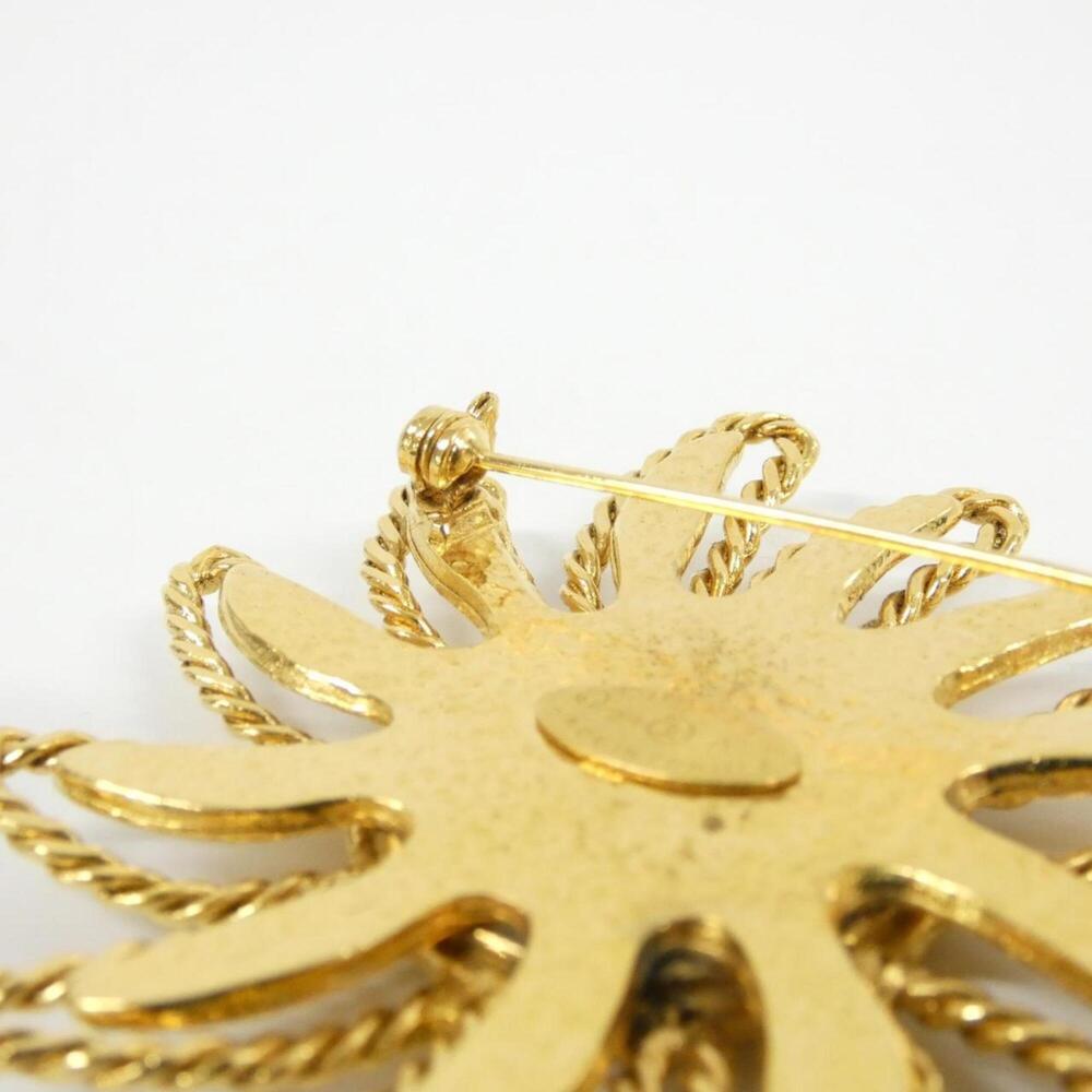 CHANEL Authentic Gold Brooch - Picture 3 of 3